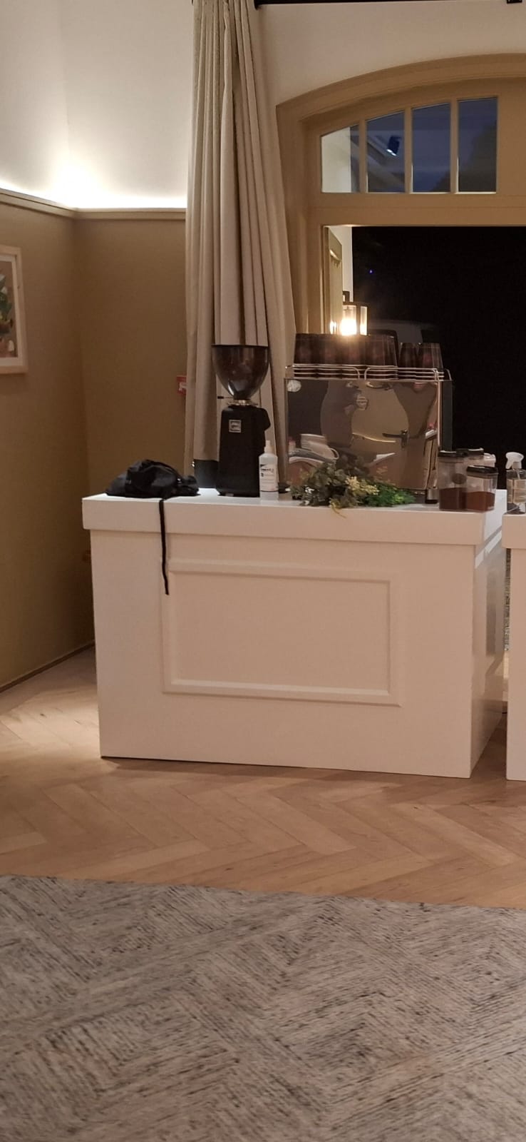 Café Duo Mobile coffee bar at an evening indoor event